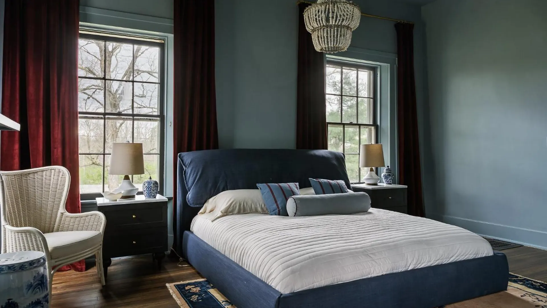 Historic Louisville Estate Luxe & Spacious Stay