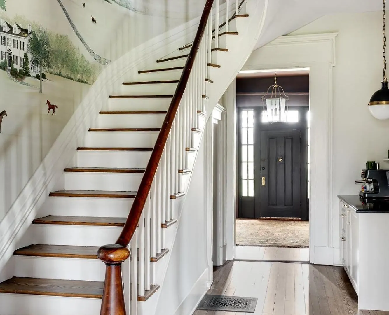 Historic Louisville Estate Luxe & Spacious Stay Holiday home