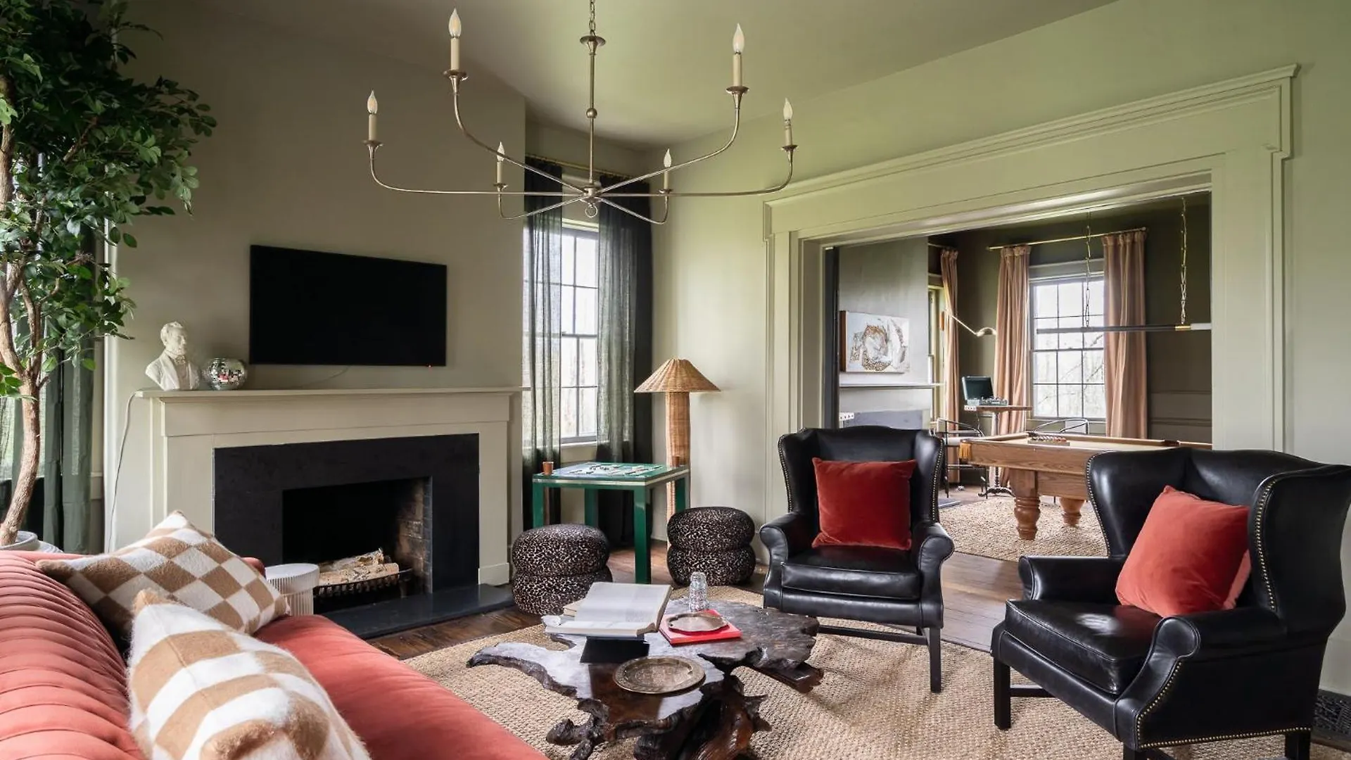 Historic Louisville Estate Luxe & Spacious Stay Holiday home